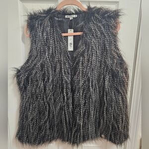Textured Black and Gray Vest